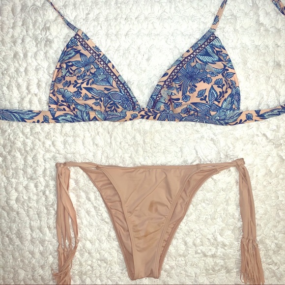 Brazilian bikini - Picture 1 of 3